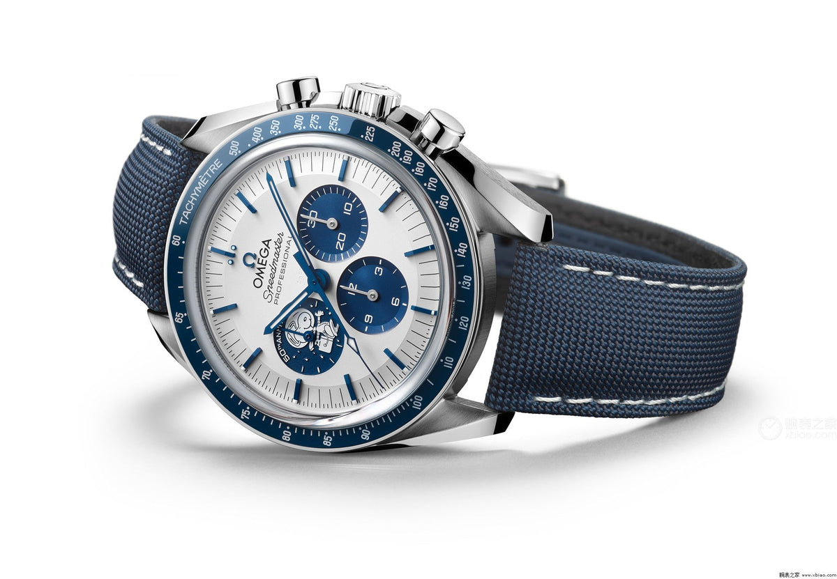 316L Steel - Blue Rubber - Chronograph - Manual winding - 42mm