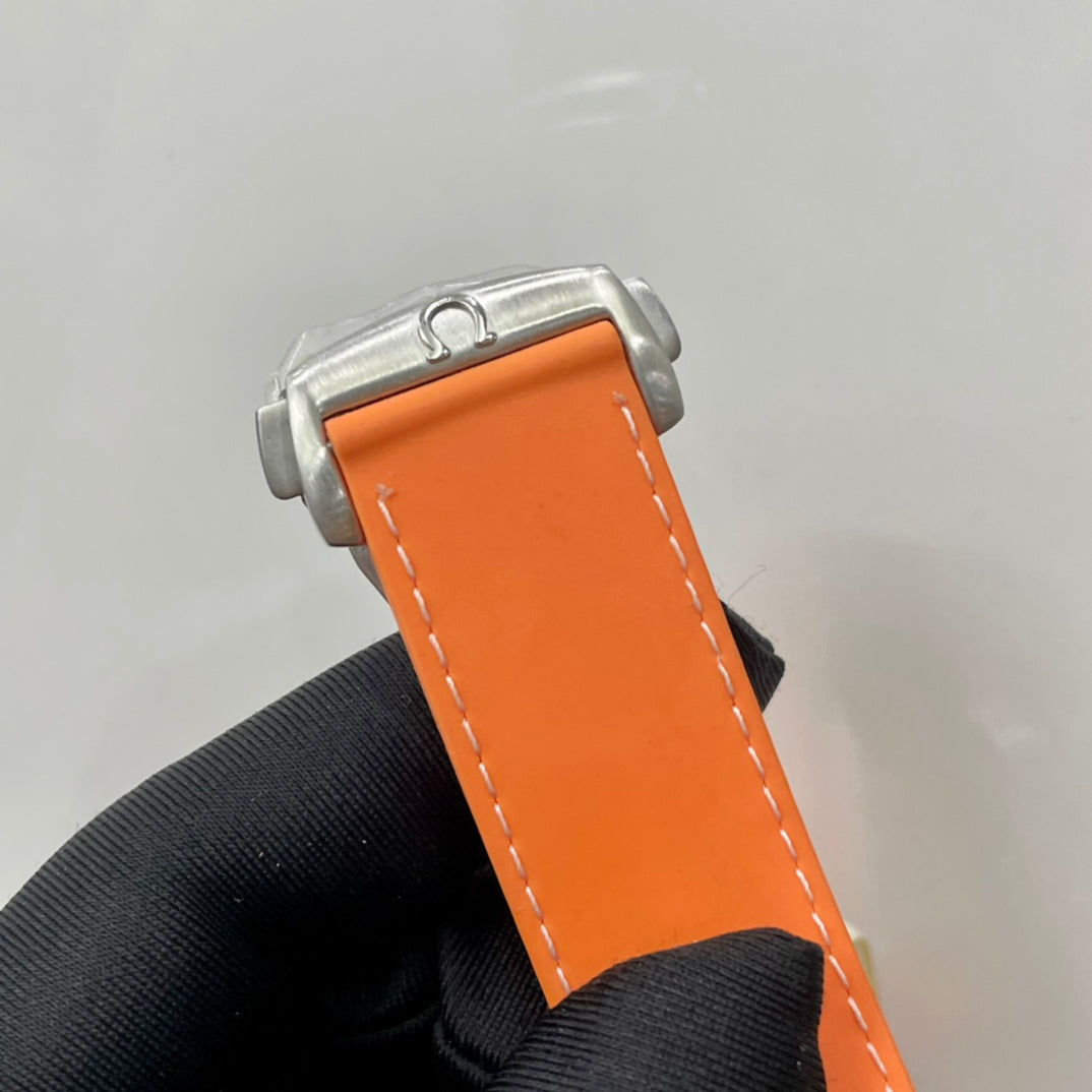 Chronograph - Black -Orange bezel - Orange Leather- Automatic - 45.5mm