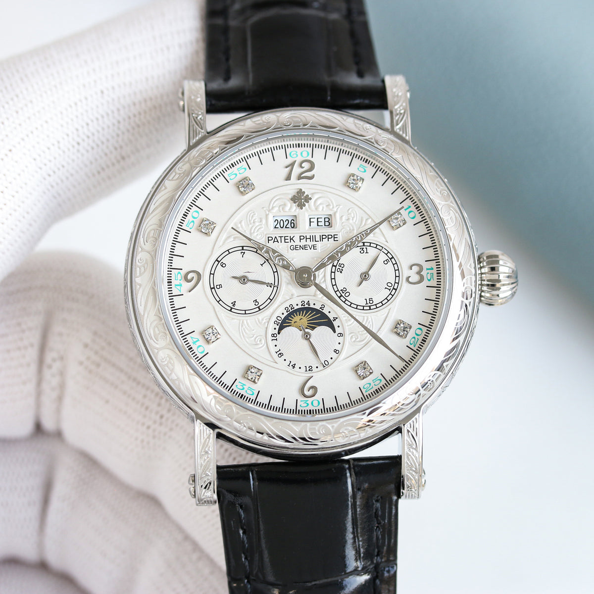 Silver -White 904L Silver - Black Leather - Automatic - 42mm