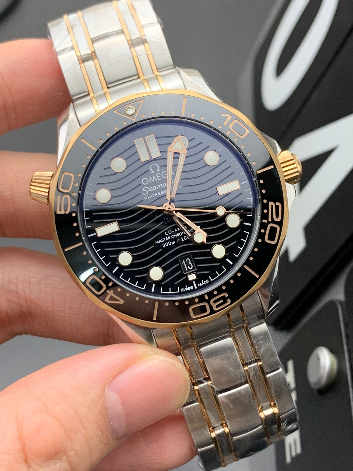 Limited-time offer!Black Dial - Withe Yellow 904L Steel - Automatic - 42mm
