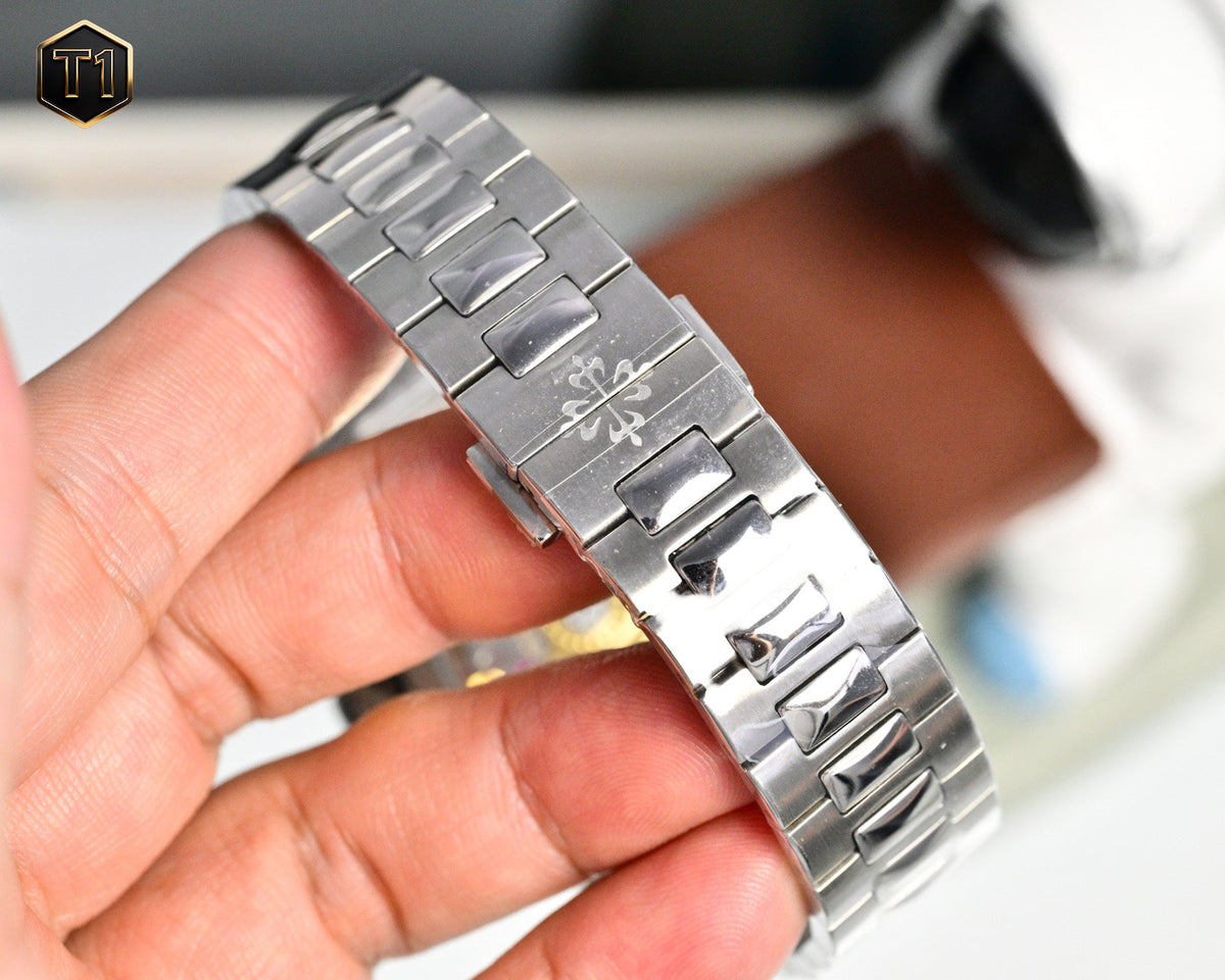 Baby blue - Silver 904L Steel - Automatic 240- 40mm