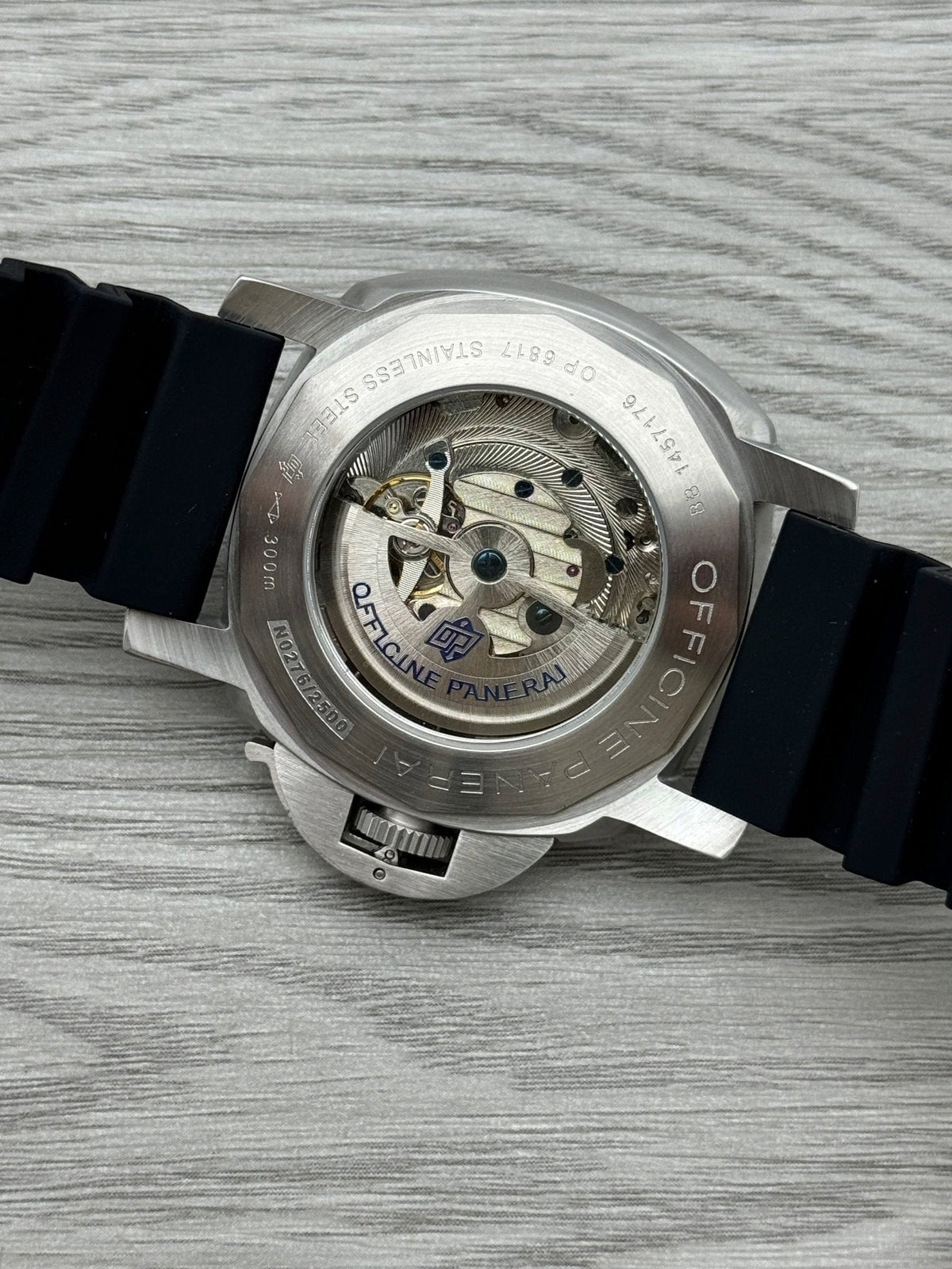 Black - Silver 904L Steel - Black Rubber -Automatic - 47mm