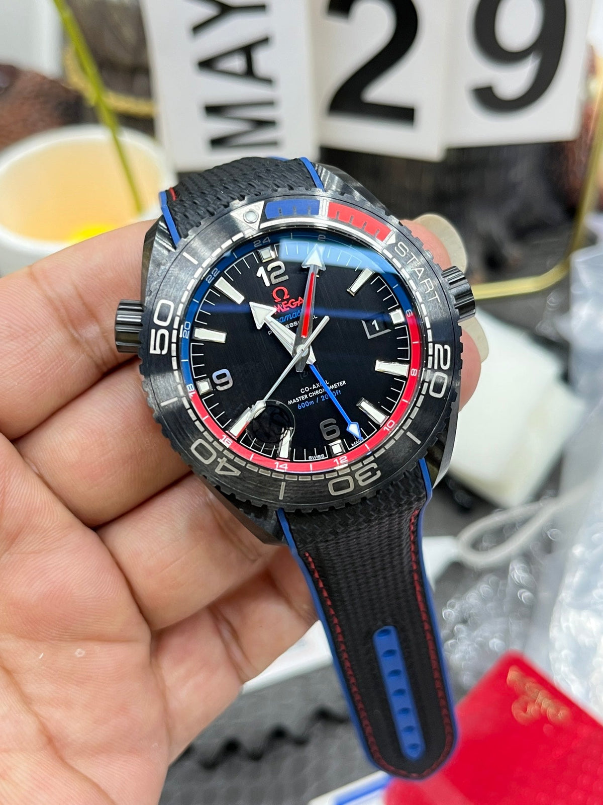 Black Red Steel - Black rubber - Automatic - 45.5mm