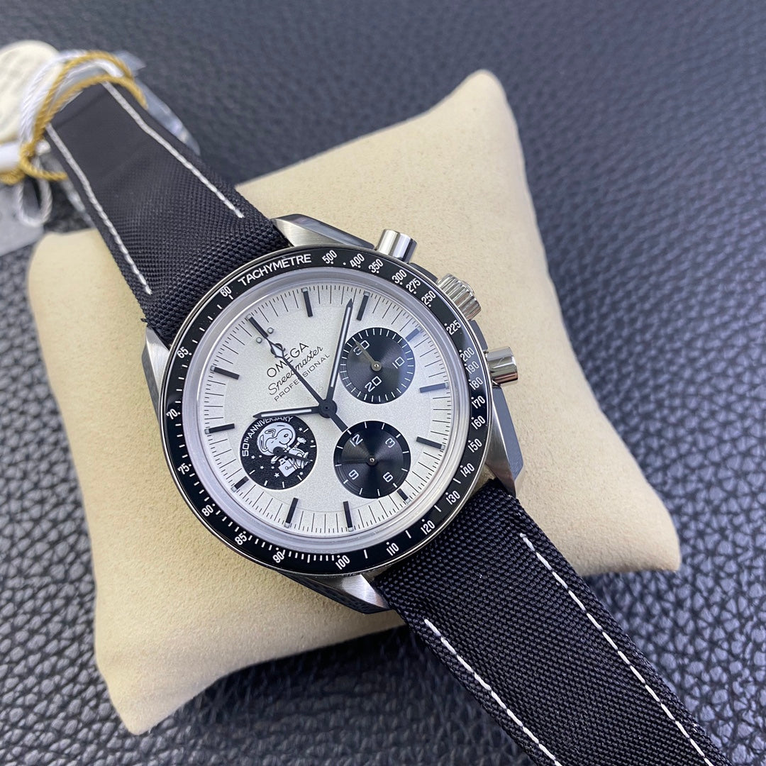 Black Ceramic - Black Rubber- Chronograph - Manual winding - 42mm