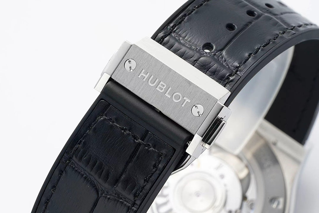 Black - Silver 904L Steel - Black Leather - Automatic - 42mm
