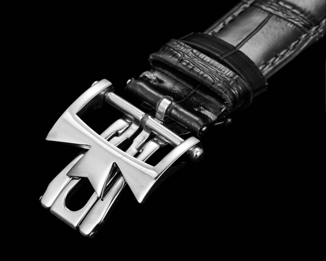 4010U/000R- White Silver -Black Leather - Automatic - 42.5mm