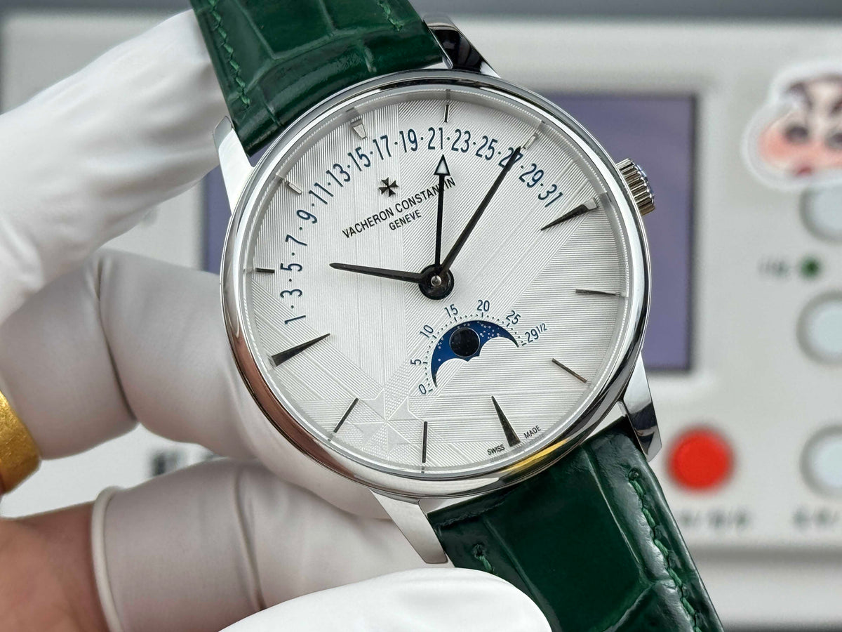 4010U/000R- White 3D Dial - Silver -Green Leather - Automatic - 42.5mm