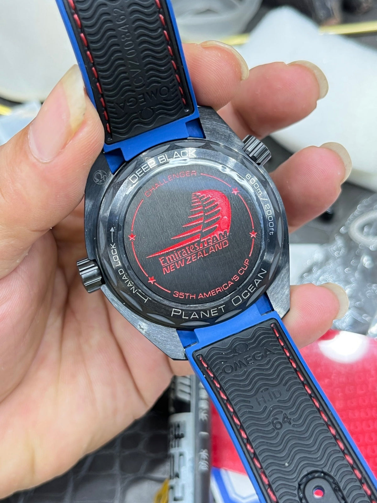 Black Red Steel - Black rubber - Automatic - 45.5mm