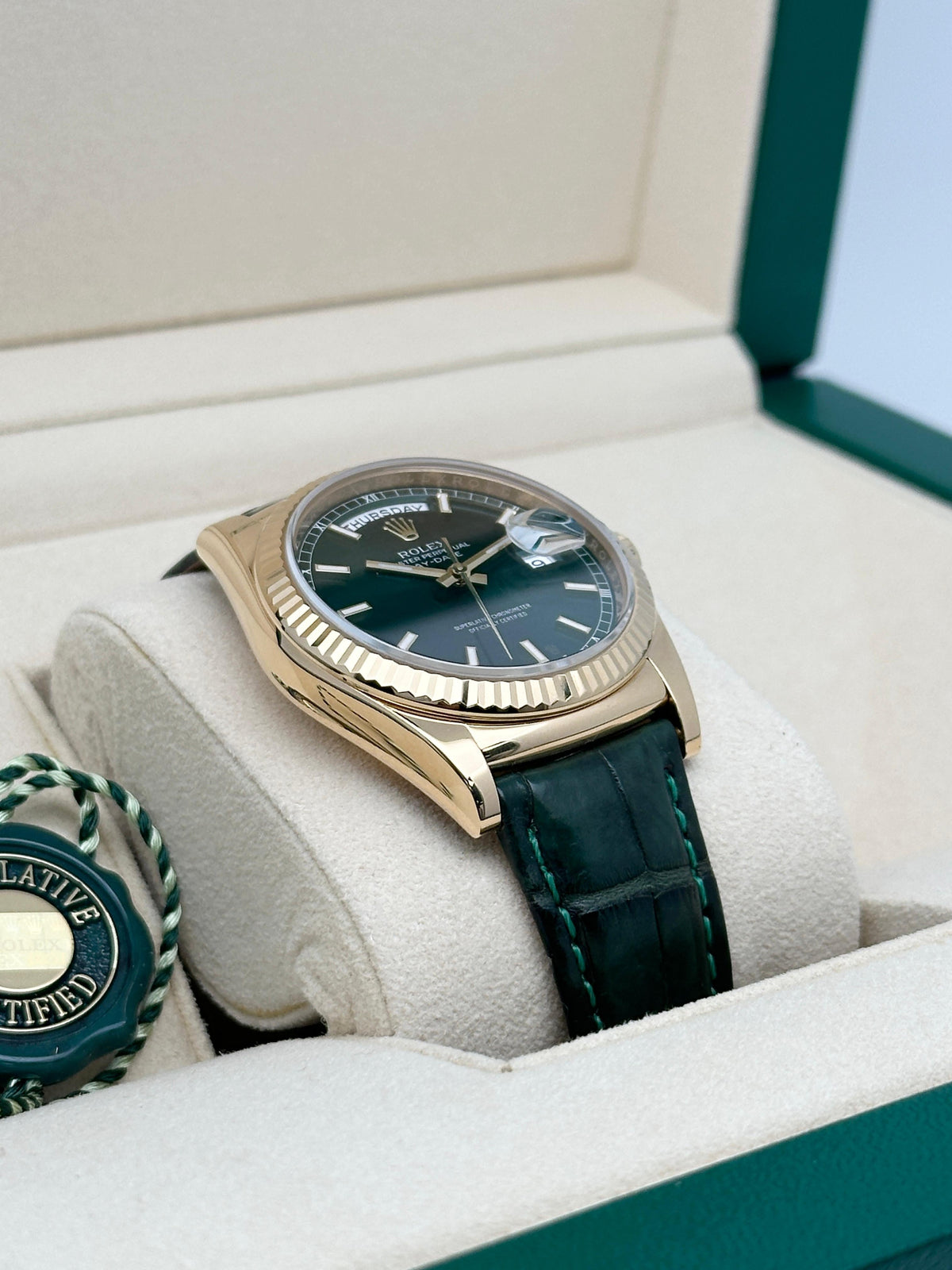 Green Yellow gold - Green Leather- Automatic - 40mm