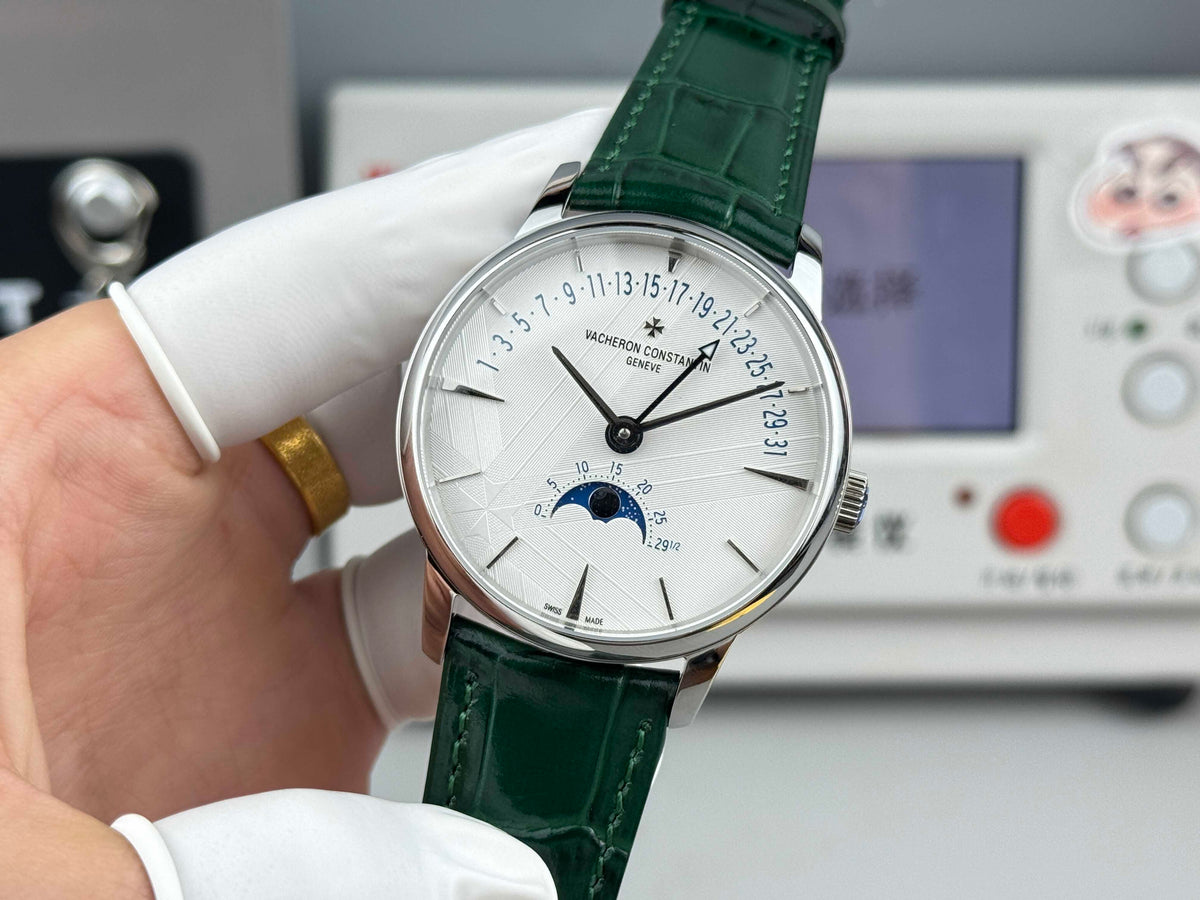 4010U/000R- White 3D Dial - Silver -Green Leather - Automatic - 42.5mm