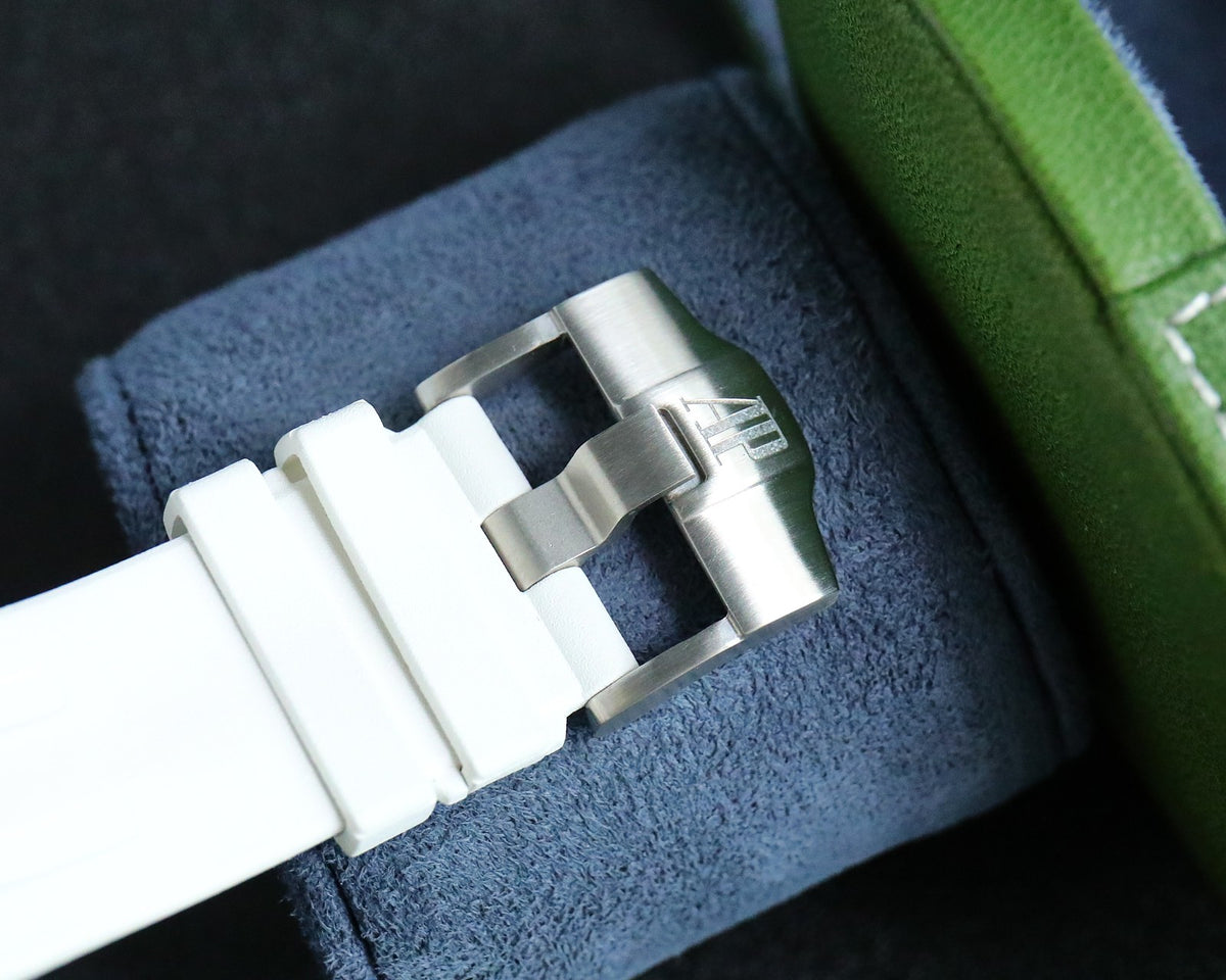 White Ceramic - White Rubber- Automatic - 44mm