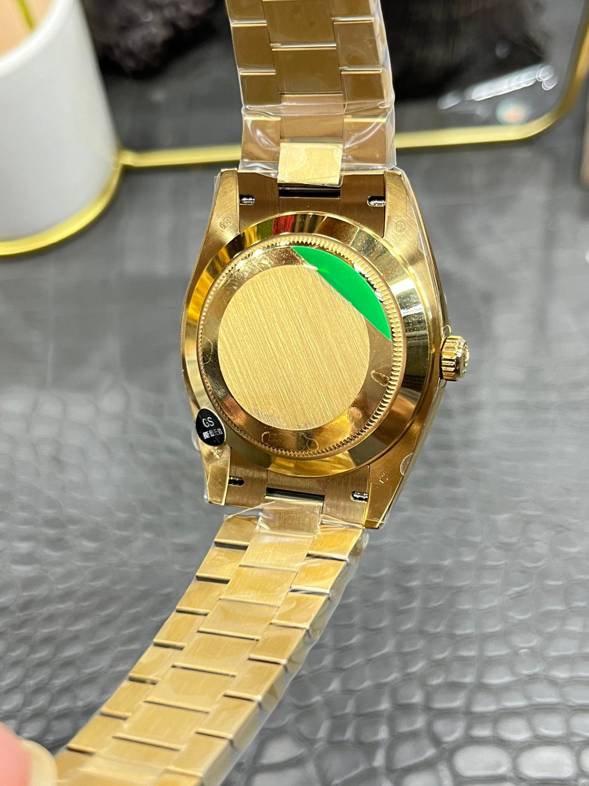 D-date- M228238- Yellow gold - 904L Steel - Automatic - 40mm