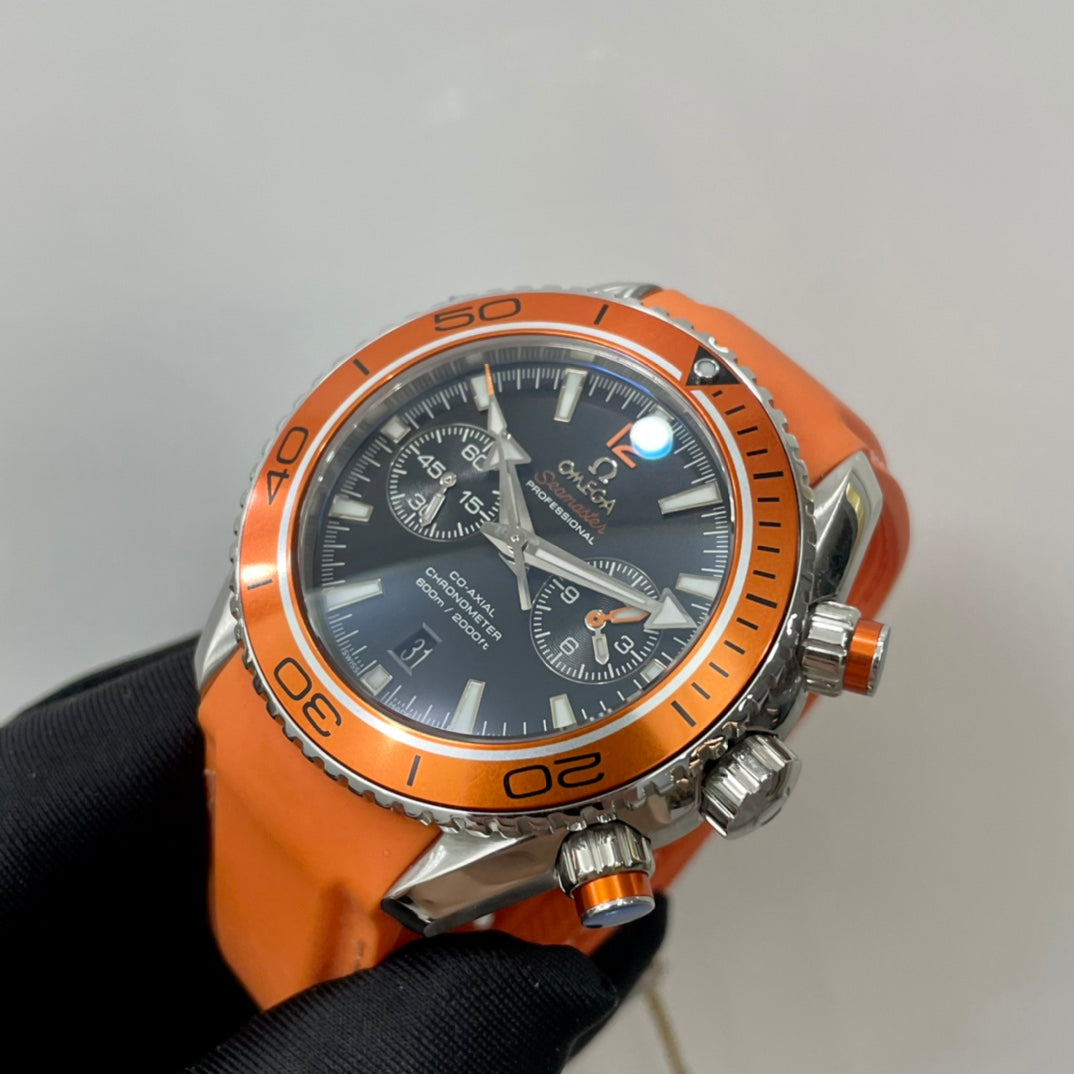 Chronograph - Black -Orange bezel - Orange Leather- Automatic - 45.5mm