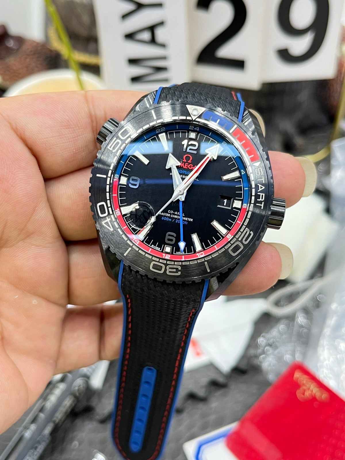 Black Red Steel - Black rubber - Automatic - 45.5mm