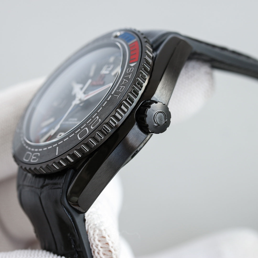 Black Red Steel - Black Leather - Automatic - 45.5mm