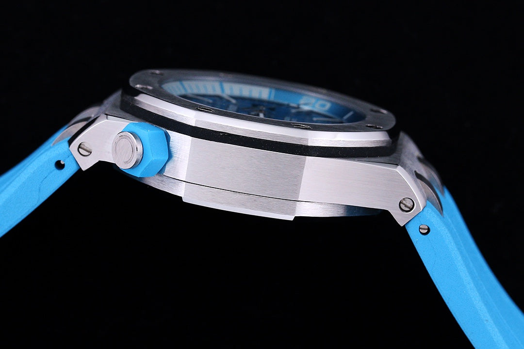 TOP!  - 316L Steel - Babyblue rubber - Automatic - 42mm