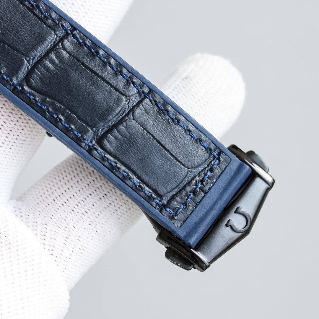 Black Blue Steel - Blue Leather - Automatic - 45.5mm