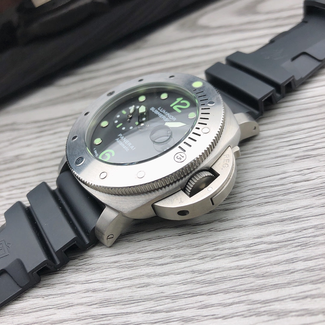 316L Steel Silver - Black Rubber - Automatic - 47mm