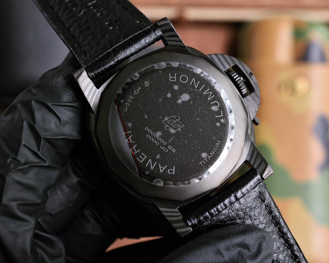 Black Red - Black Leather - Automatic - 44mm