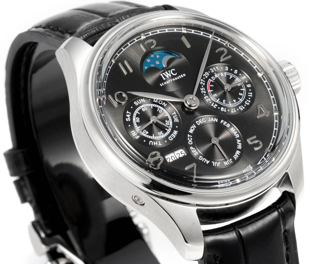 Black Silver - Black Leather - Automatic -42mm
