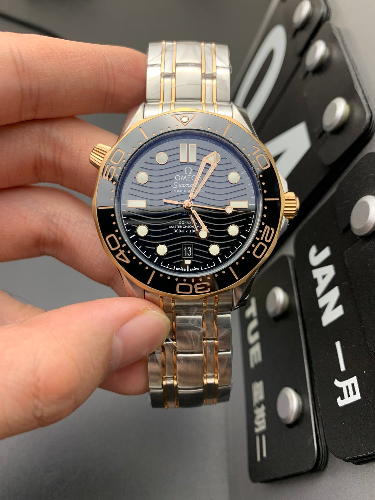 Limited-time offer!Black Dial - Withe Yellow 904L Steel - Automatic - 42mm