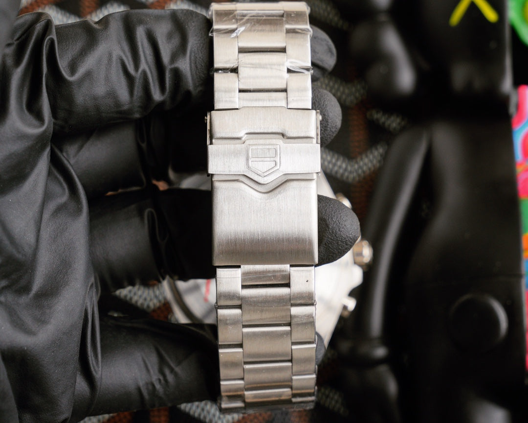 Chronograph - White 904L Steel - Quartz - 41mm