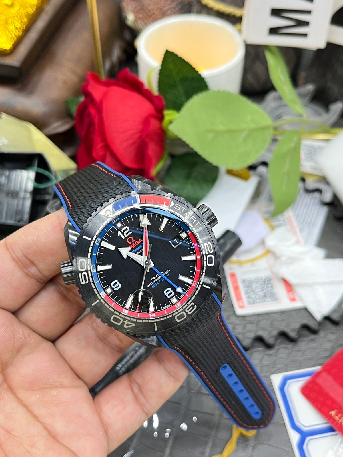 Black Red Steel - Black rubber - Automatic - 45.5mm