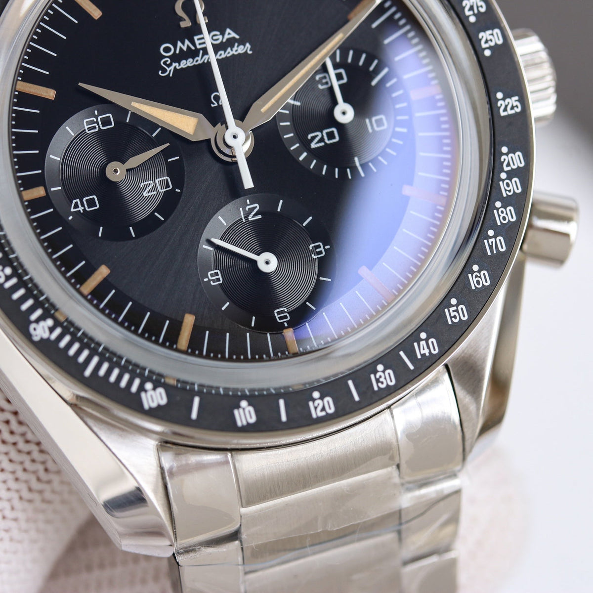 Chronograph -Moon- Black-Silver 316L Steel- Manual winding - 42mm