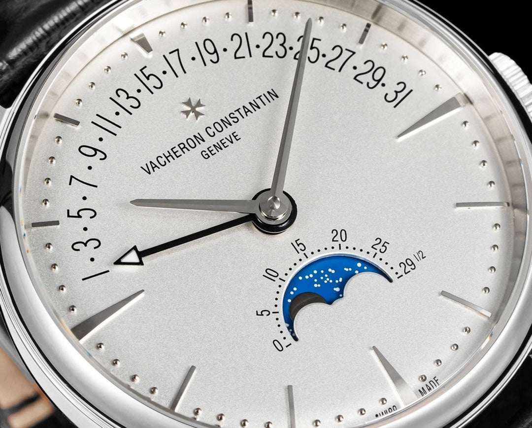 4010U/000R- White Silver -Black Leather - Automatic - 42.5mm