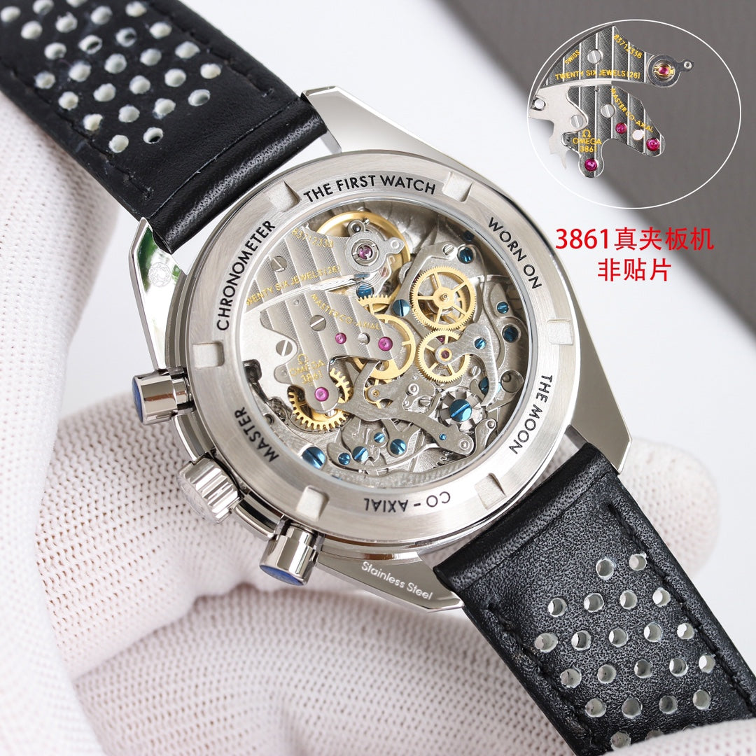 Chronograph -310.30.42.50.04.001 - White - Black Leather- Manual winding - 42mm