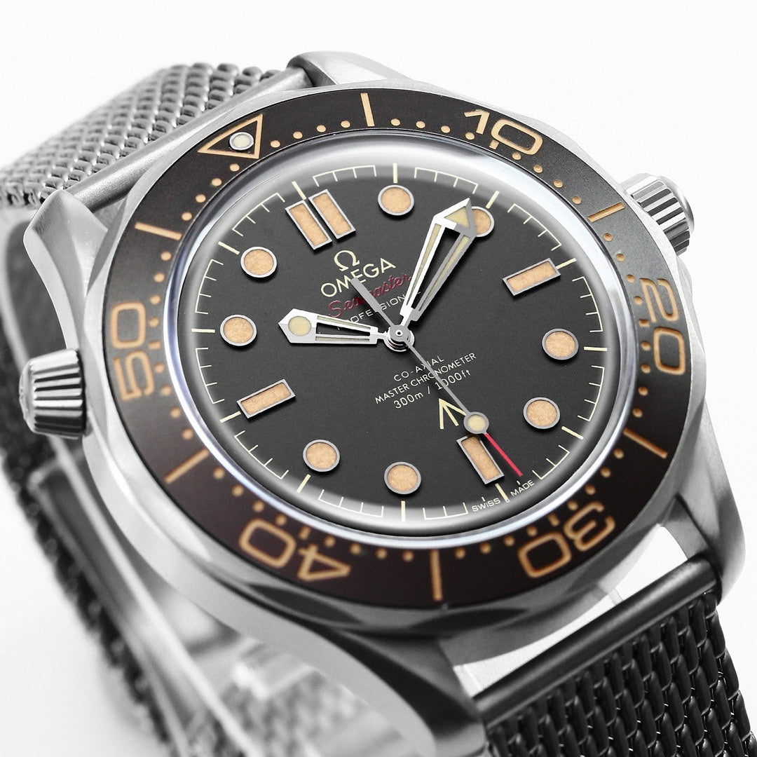Top Version-210.90.42.20.01- Titanium -Free Nylon strap- Automatic - 42mm