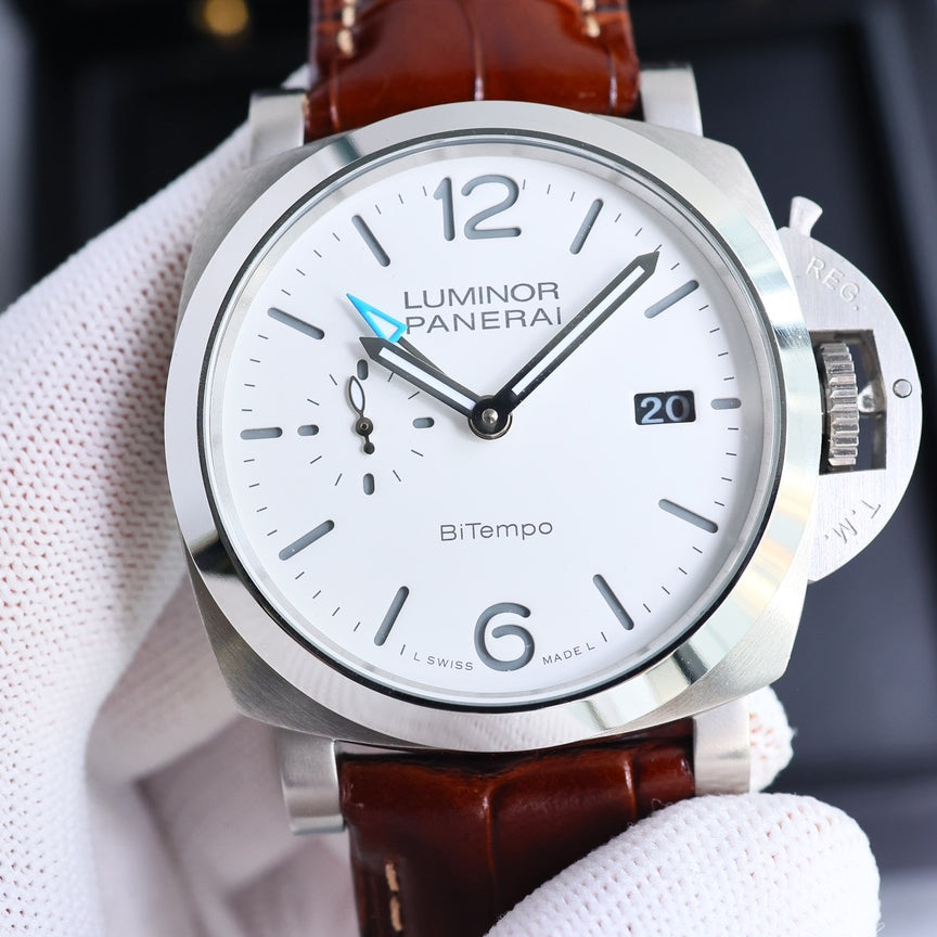 White 316L - Brown Leather - Automatic - 44mm